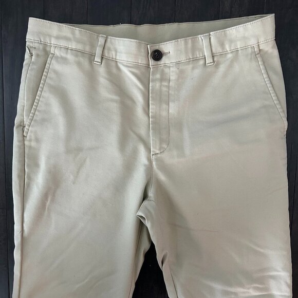 Alfani Beige 32W x 30L Men's Lightweight Chino Pants - Picture 3 of 15